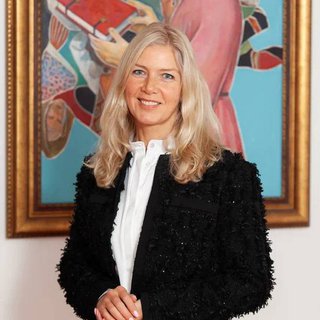 Юлия Дондукова